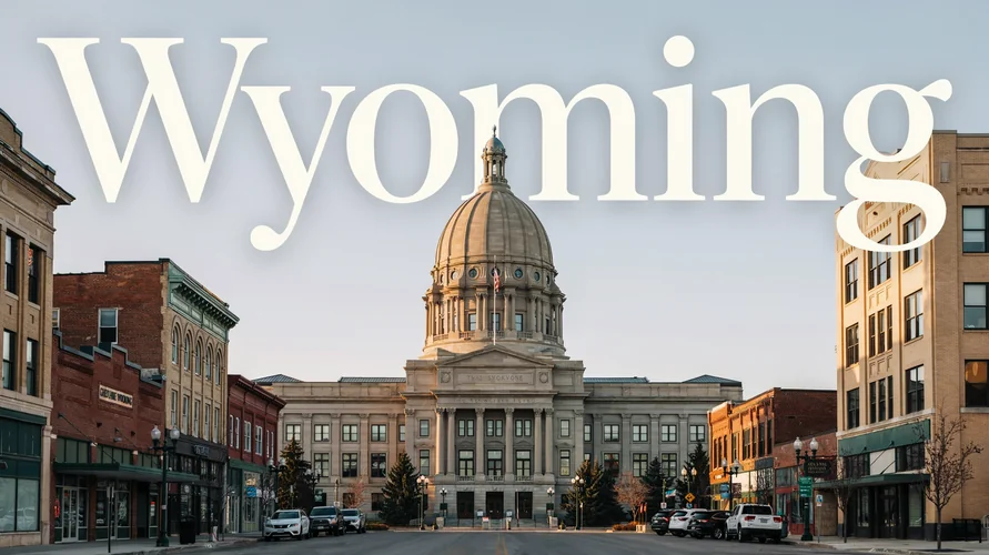 Buy cannabis clones in Wyoming - shipped from iWantClones